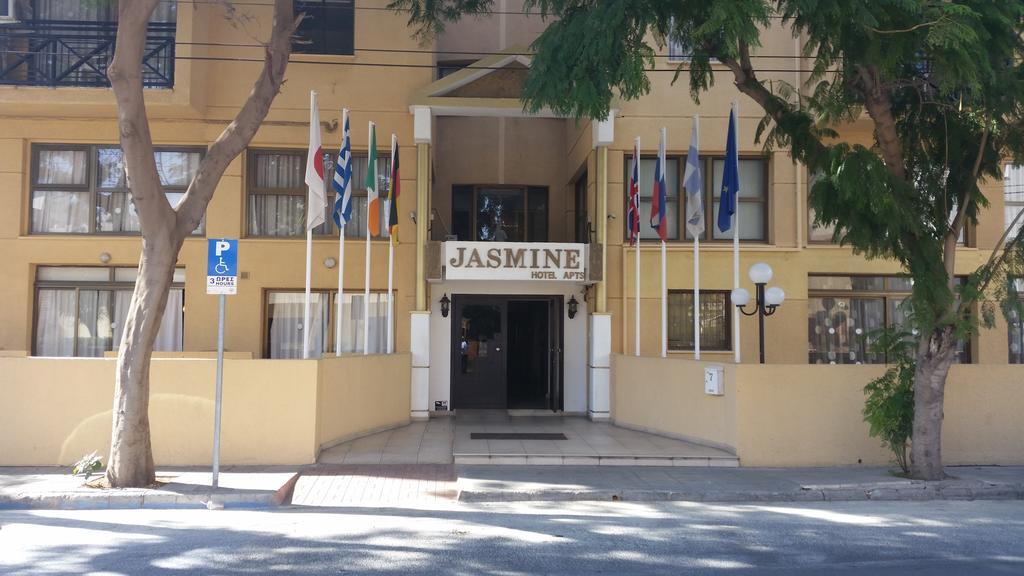Jasmine Hotel Apartments Limassol Bagian luar foto
